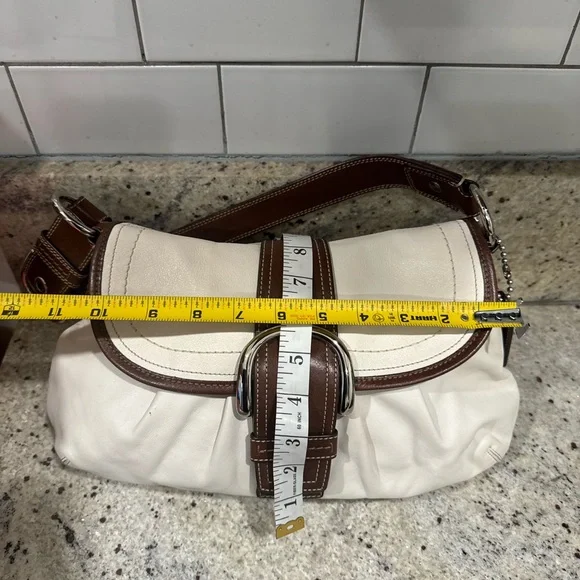 Coach soho white and Brown Leather Shoulder Bag Y2K excellent condition - Picture 9 of 9
